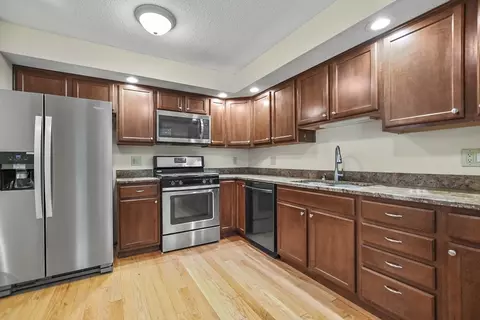 Kitchen - 26 Hickory Ln #26, Windham, NH 03087 photo 2 of 3
