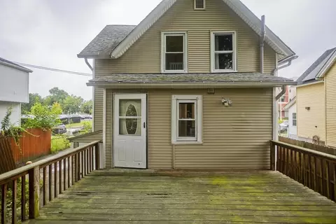 Exterior - 711 Union St, Springfield, MA 01109 photo 7 of 10