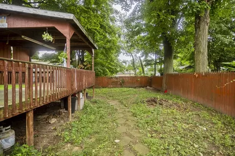 Exterior - 711 Union St, Springfield, MA 01109 photo 5 of 10