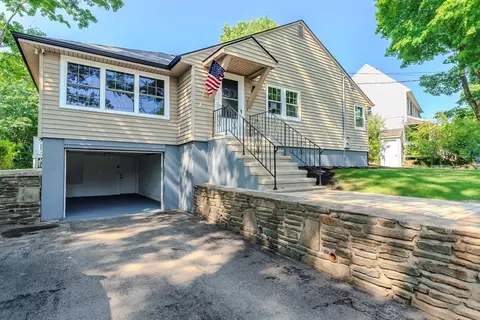 37 East St, Grafton, MA 01536