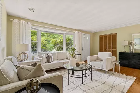 12 Janet Rd, Chelmsford, MA 01824