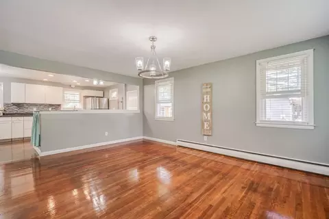 90 Hillside Dr, Springfield, MA 01118 photo 9