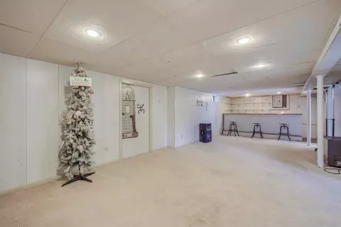 90 Hillside Dr, Springfield, MA 01118 photo 19