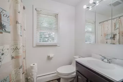 90 Hillside Dr, Springfield, MA 01118 photo 7