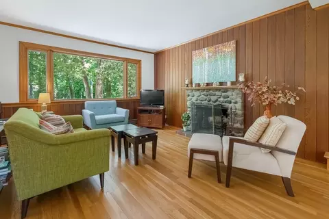 1040 Randolph St, Canton, MA 02021 photo 5