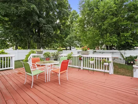 27 Carpenter Ave, Worcester, MA 01605 photo 24