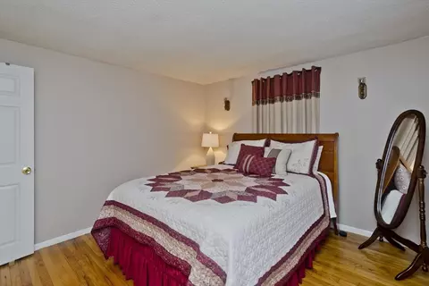 Bedroom - 32 Silvin Rd, Chicopee, MA 01013 photo 4 of 5