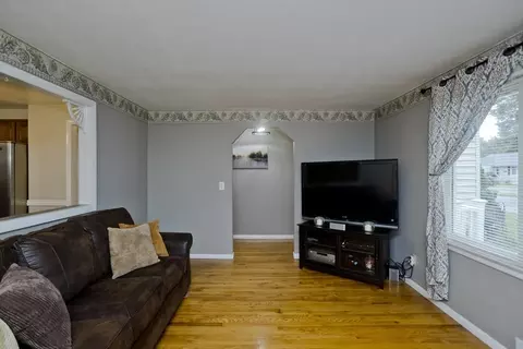 Living - 32 Silvin Rd, Chicopee, MA 01013 photo 2 of 5