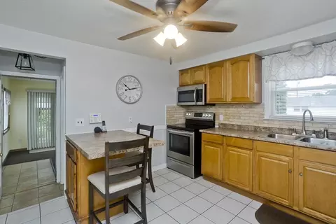 Kitchen - 32 Silvin Rd, Chicopee, MA 01013 photo 2 of 3
