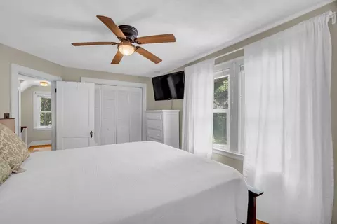 Bedroom - 64 Moreland St, Worcester, MA 01609 photo 5 of 5