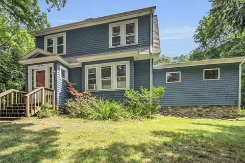 Exterior - 64 Moreland St, Worcester, MA 01609 photo 2 of 11