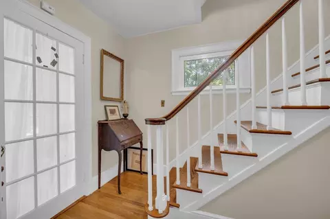 Entry Way - 64 Moreland St, Worcester, MA 01609 photo 3 of 4
