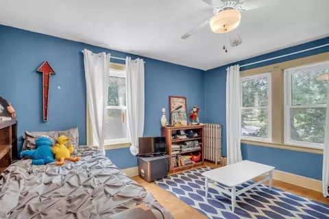 Bedroom - 64 Moreland St, Worcester, MA 01609 photo 3 of 5