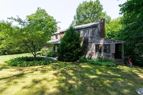 47 Mohawk Dr, Acton, MA 01720 photo 3