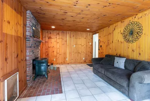 47 Mohawk Dr, Acton, MA 01720 photo 21