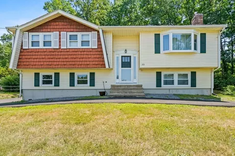 33 Heritage Rd, Billerica, MA 01821