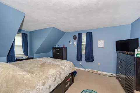 Bedroom - 9 Pine St, Townsend, MA 01469 photo 3 of 10