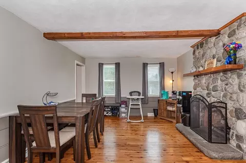 Dining - 9 Pine St, Townsend, MA 01469 photo 1 of 2