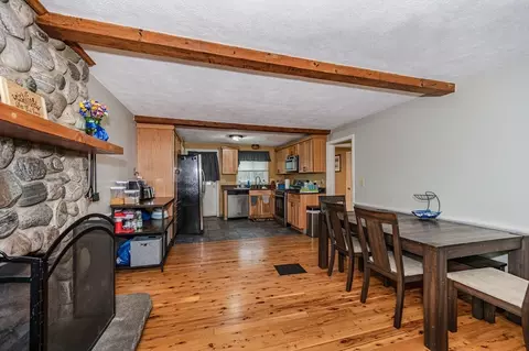 Dining - 9 Pine St, Townsend, MA 01469 photo 2 of 2