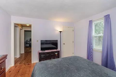 Bedroom - 9 Pine St, Townsend, MA 01469 photo 2 of 10