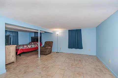 Bedroom - 9 Pine St, Townsend, MA 01469 photo 10 of 10