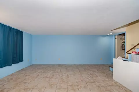 Living - 9 Pine St, Townsend, MA 01469 photo 2 of 2