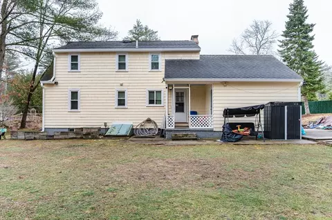 Exterior - 9 Pine St, Townsend, MA 01469 photo 5 of 8