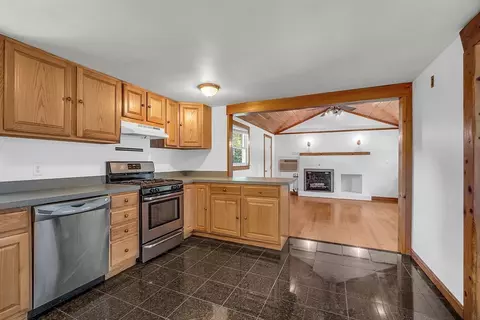36 Mill St, Maynard, MA 01754 photo 13