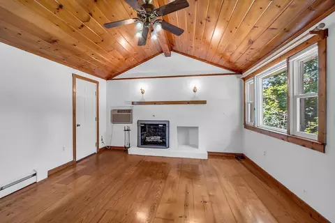 36 Mill St, Maynard, MA 01754 photo 5