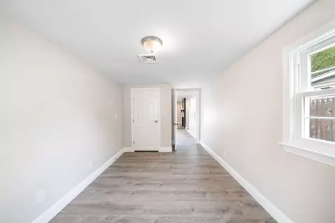 28 Lakeview Dr, Wareham, MA 02538 photo 32