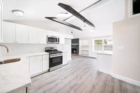 28 Lakeview Dr, Wareham, MA 02538 photo 17