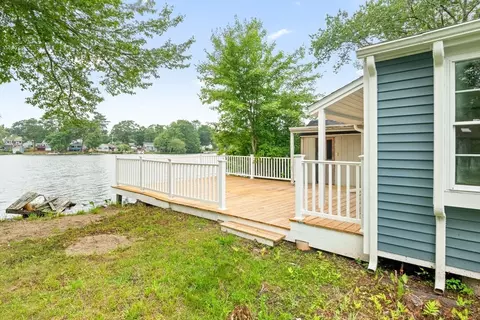 28 Lakeview Dr, Wareham, MA 02538 photo 7