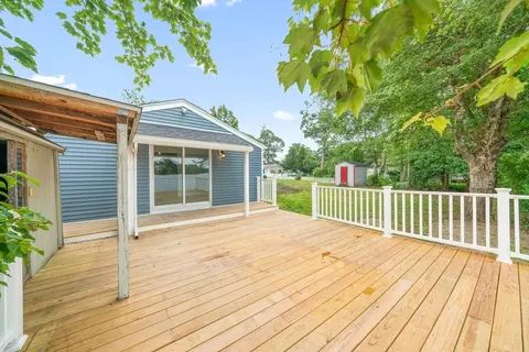 28 Lakeview Dr, Wareham, MA 02538 photo 6