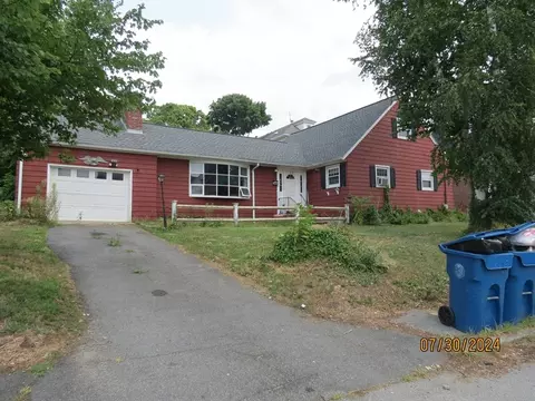 5 Buswell St, Lawrence, MA 01841