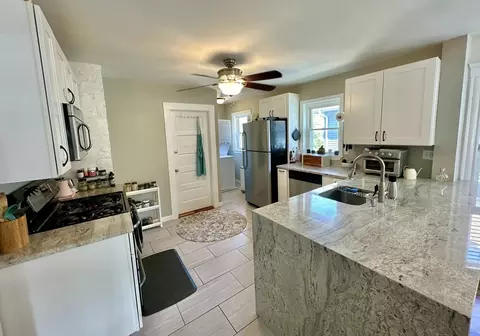 15-17 Lesher St #2, Roslindale, MA 02131