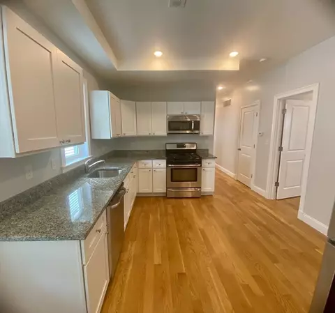 22 Taft St #1, Boston, MA 02125