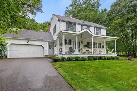 60 Fales Rd, Plainville, MA 02762