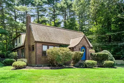 15 Forest, Millis, MA 02054 photo 4