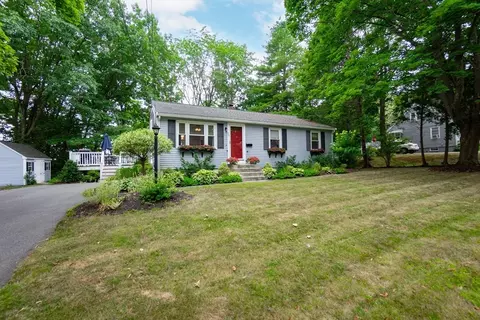 30 Ponderosa, Methuen, MA 01844