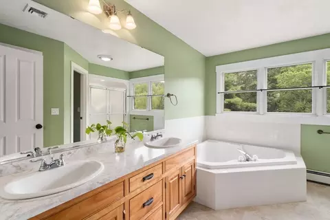 19 Thornton St, Mendon, MA 01756 photo 34