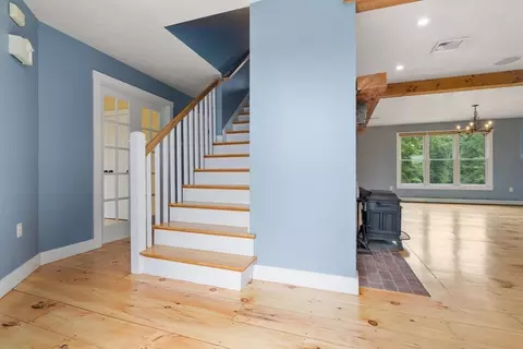 19 Thornton St, Mendon, MA 01756 photo 5