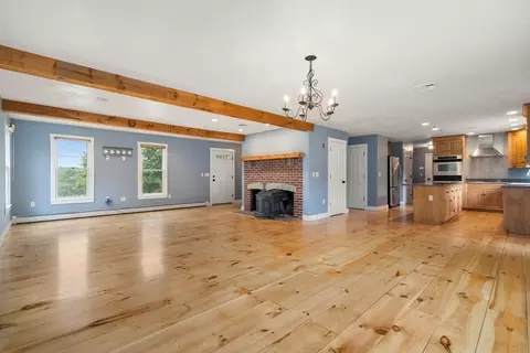 19 Thornton St, Mendon, MA 01756 photo 10