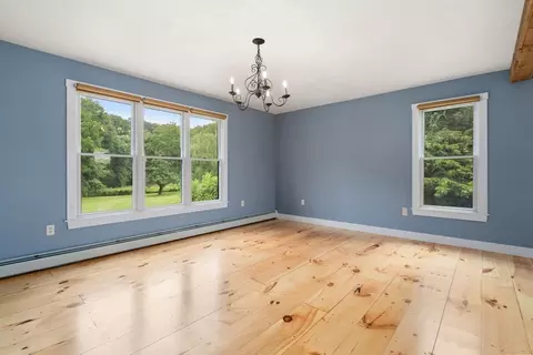 19 Thornton St, Mendon, MA 01756 photo 13