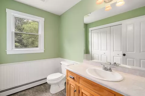 19 Thornton St, Mendon, MA 01756 photo 36