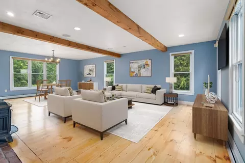19 Thornton St, Mendon, MA 01756 photo 8