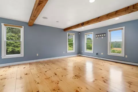 19 Thornton St, Mendon, MA 01756 photo 12
