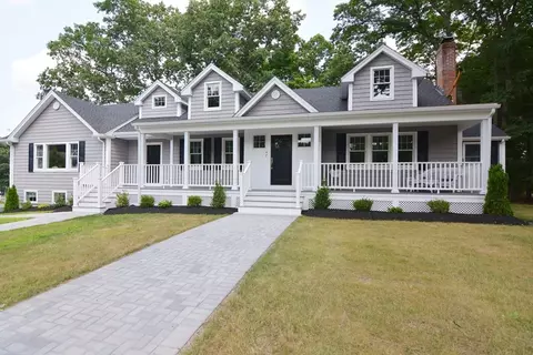 47 Emerson St, Reading, MA 01867