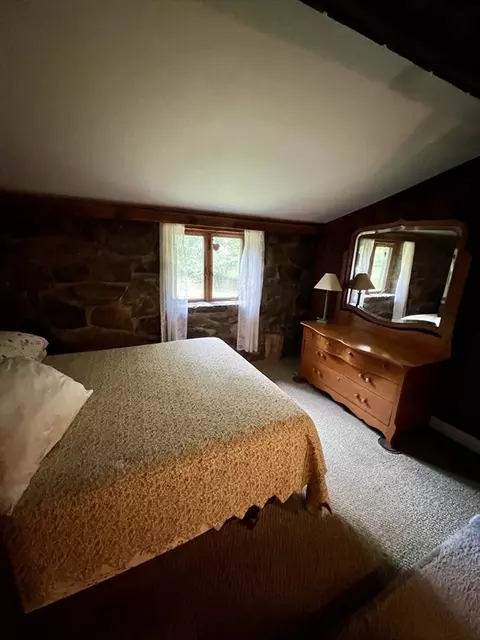 7 Shepard Pl, Sturbridge, MA 01566 photo 18