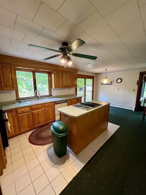 7 Shepard Pl, Sturbridge, MA 01566 photo 8