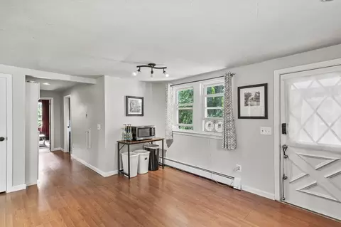 Entry Way - 69 Appleton Rd, Auburn, MA 01501 photo 2 of 4